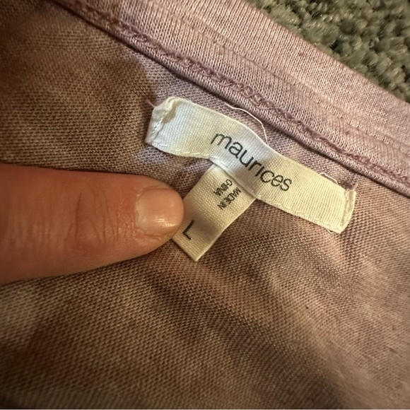 Maurices I Let The Dogs Out Super Soft Heathered Burgundy Tee T-shirt Large - Picture 3 of 4